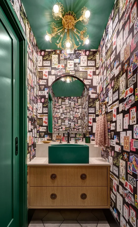 Royal Flush Powder Bath